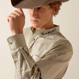 Camisa Ariat Team Logo Lightweight Twill Classic Fit Kaki Navy Caballero