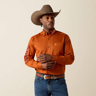 Camisa Ariat Team Logo Lightweight Twill Fitted Orange Red Caballero