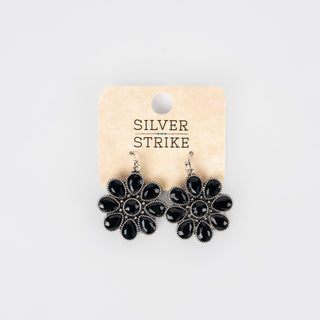 Aretes Silver Strike Flores Piedra Negra