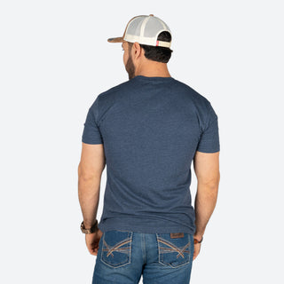 Playera Kimes Ranch Vintage Badge Midnight Navy Caballero