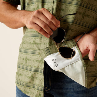 Camisa Ariat VentTEK Outbound Fitted Four Leaf Clover Caballero