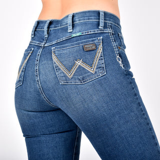 JEANS WRANGLER HIGH RISE CINTURA ALTA CORTE BOTA