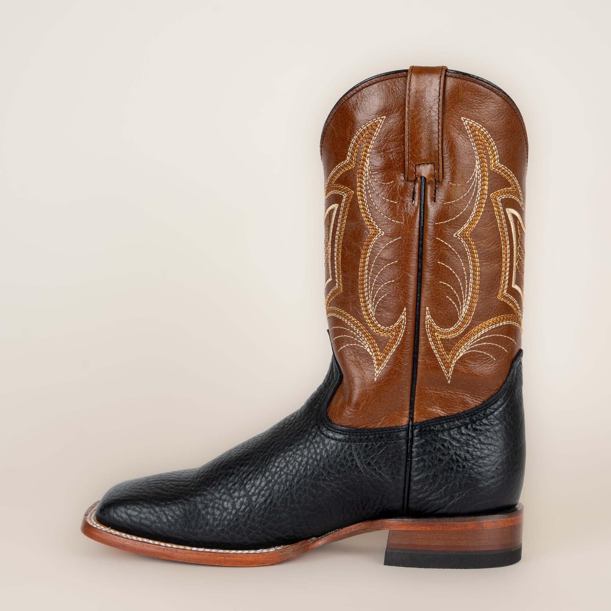Bota Coyote Ranch Uruachi Shoulder Negro Cajeta Caballero