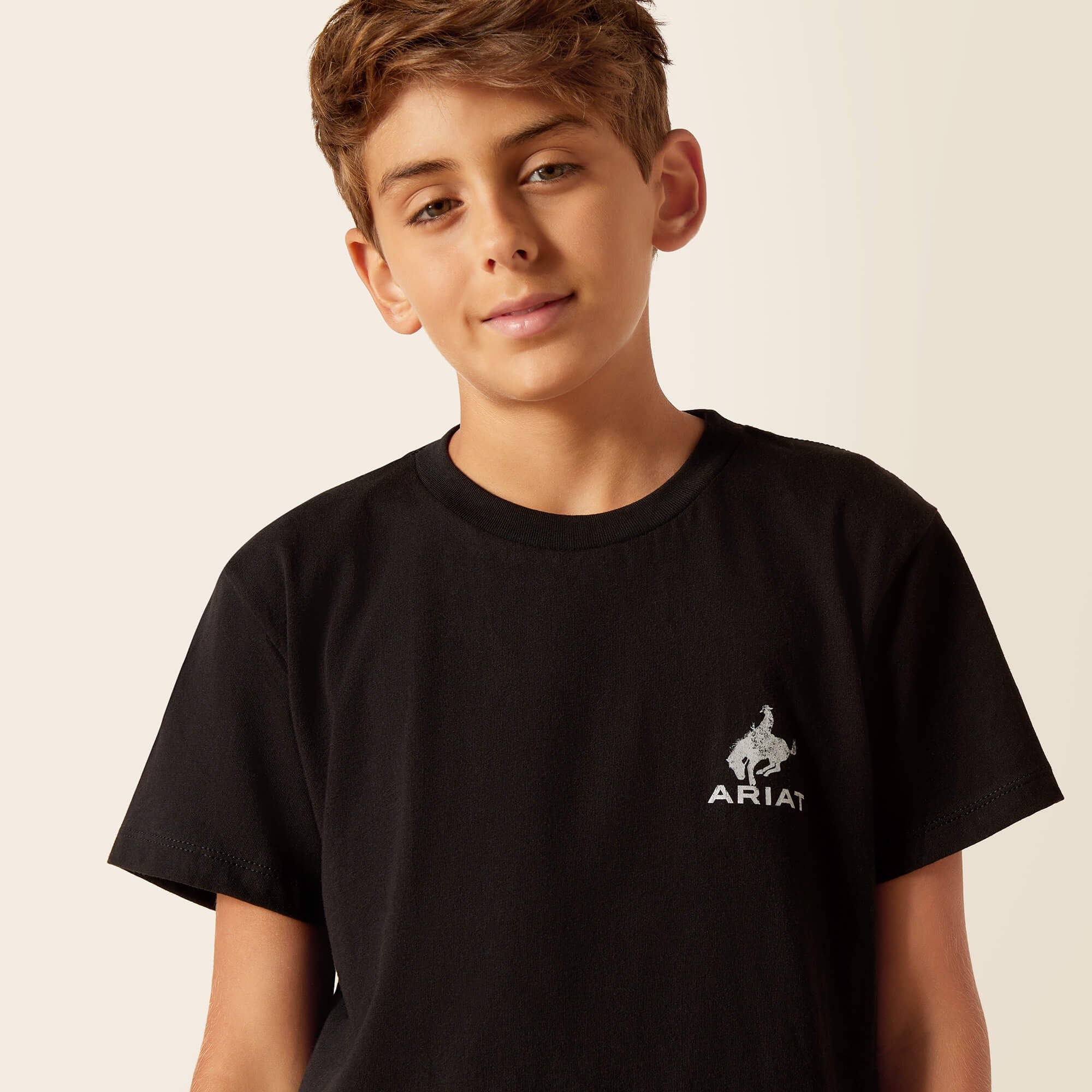 Playera Ariat Bronco Flag Black Niño