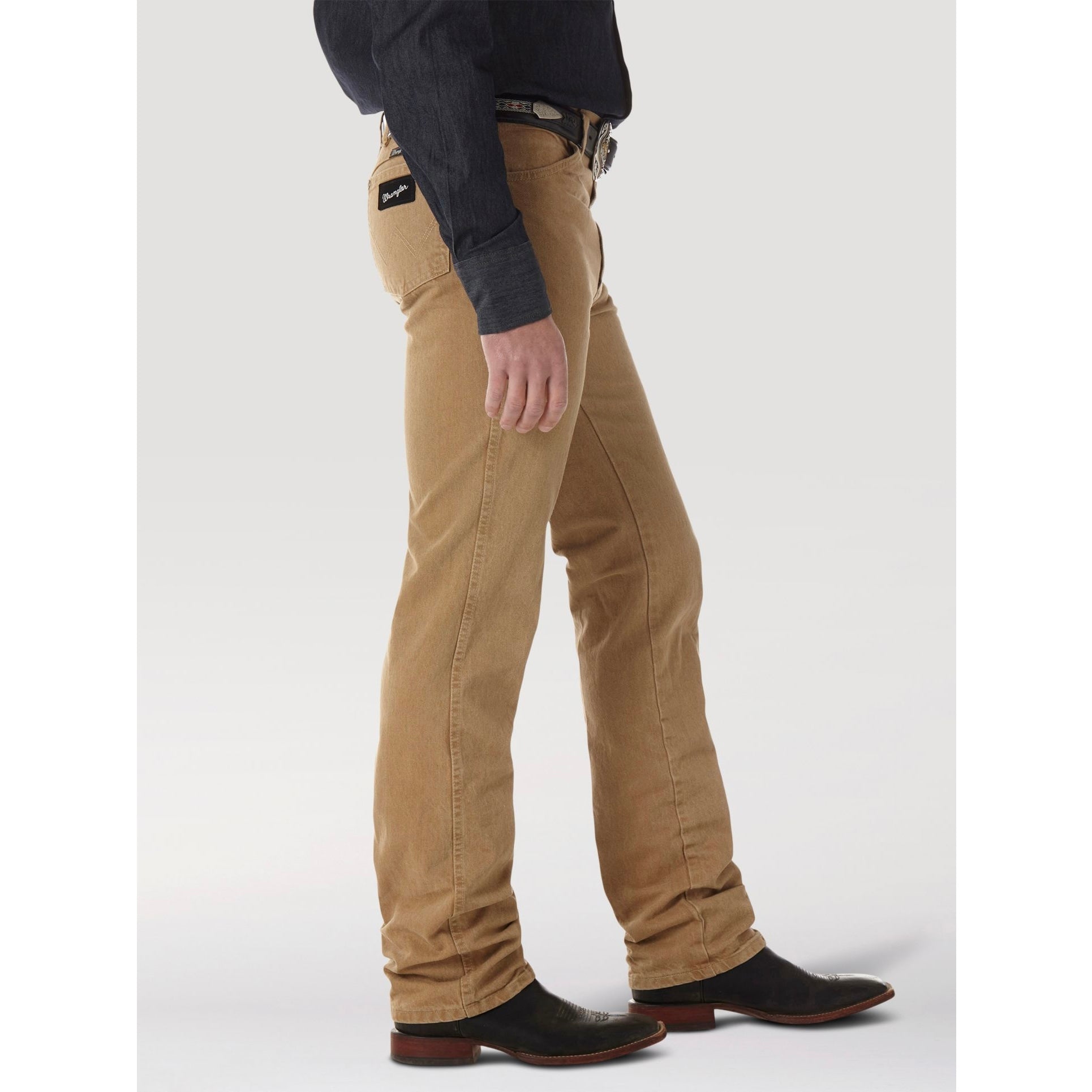 Pantalón Wrangler Corte Vaquero Slim Silver Edition Tan Caballero